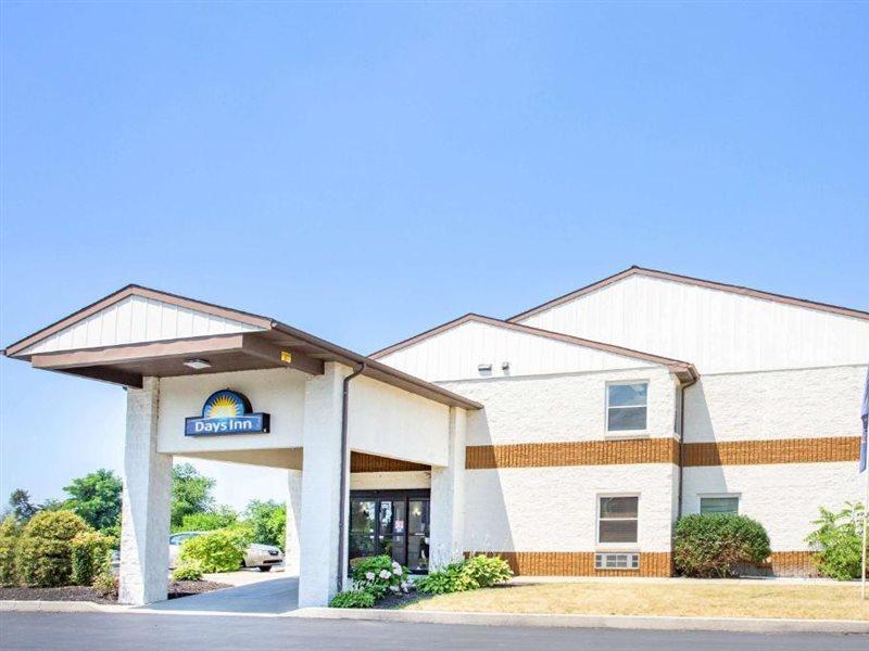 Days Inn By Wyndham Lancaster Pa Dutch Country Ronks Esterno foto
