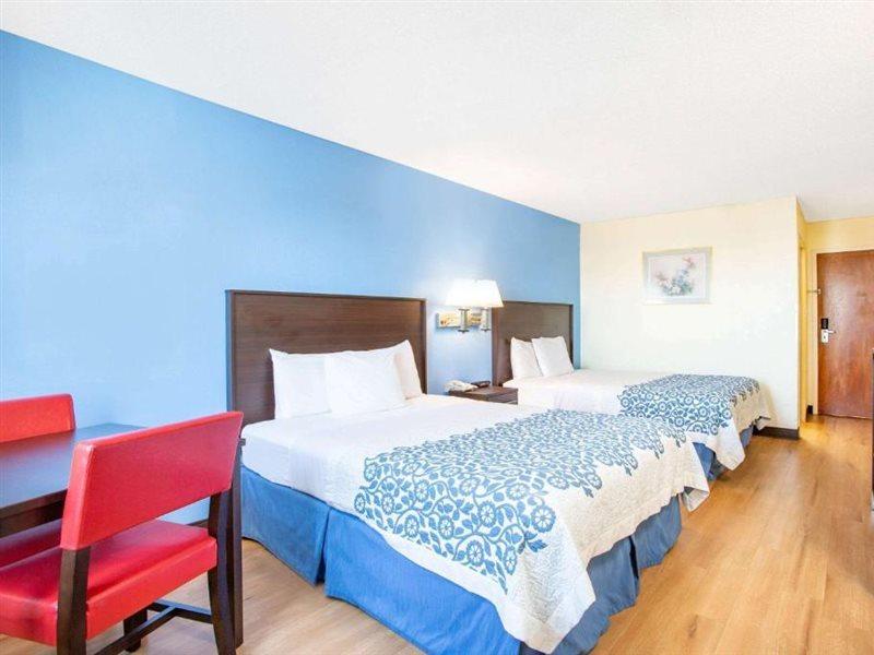 Days Inn By Wyndham Lancaster Pa Dutch Country Ronks Esterno foto