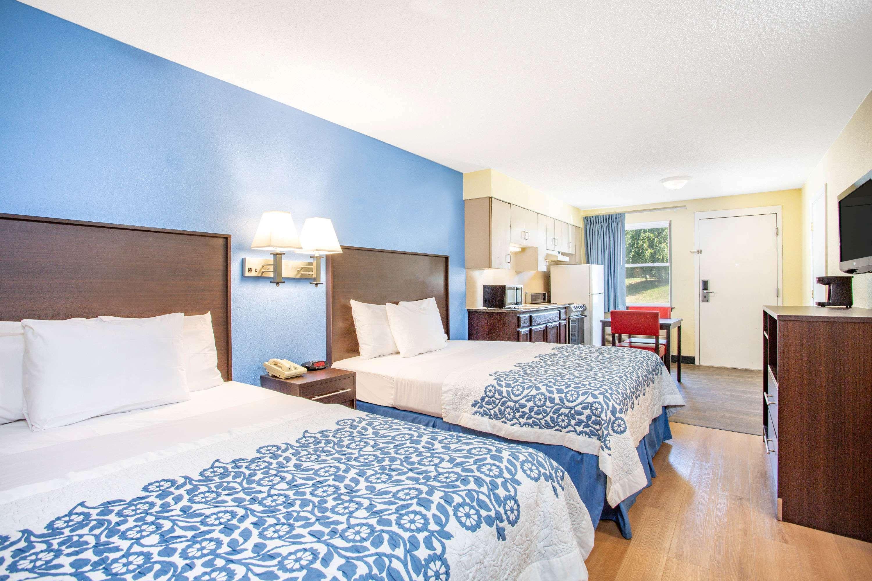 Days Inn By Wyndham Lancaster Pa Dutch Country Ronks Esterno foto