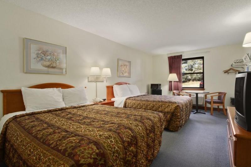 Days Inn By Wyndham Lancaster Pa Dutch Country Ronks Esterno foto