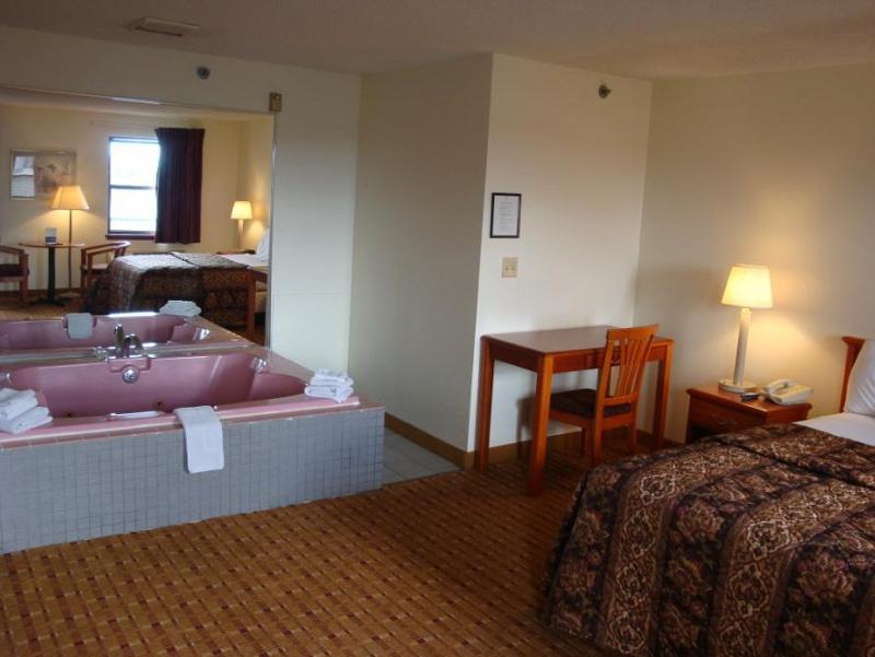 Days Inn By Wyndham Lancaster Pa Dutch Country Ronks Esterno foto