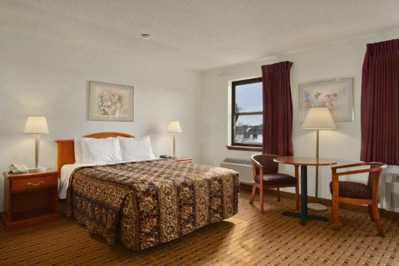 Days Inn By Wyndham Lancaster Pa Dutch Country Ronks Esterno foto